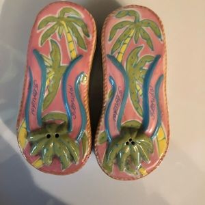 Vintage Flip flop salt n pepper shakers